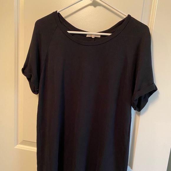 Long black shirt/tunic - Picture 1 of 3